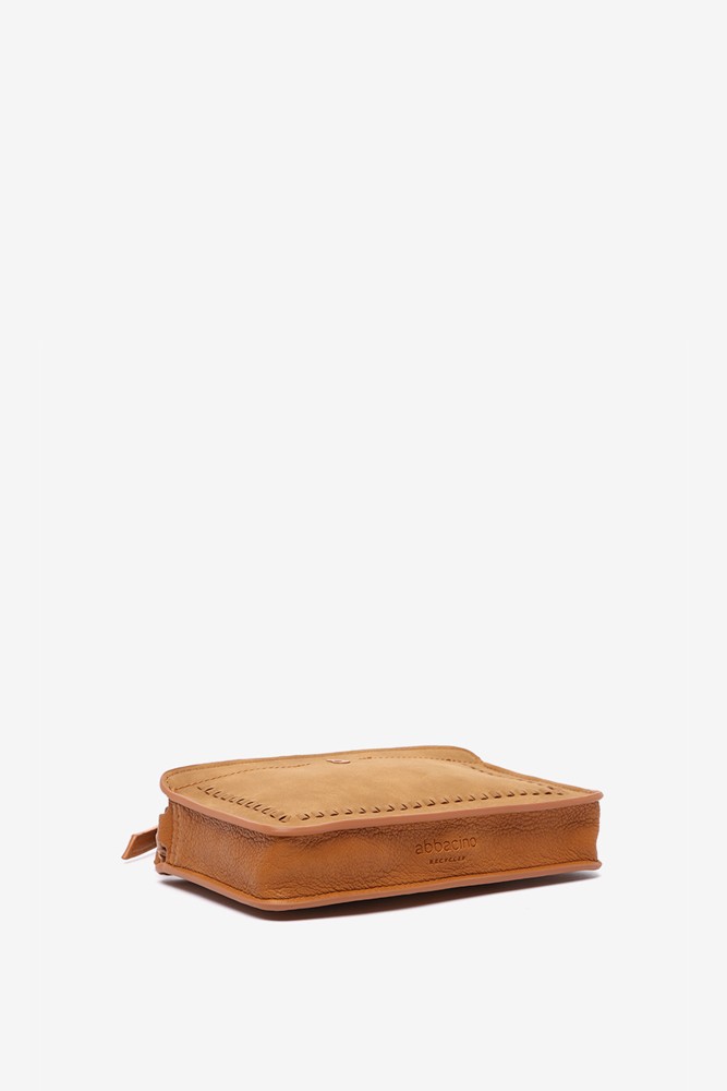 Abbacino Bandolera en materiales reciclados cognac Ofertas especiales
