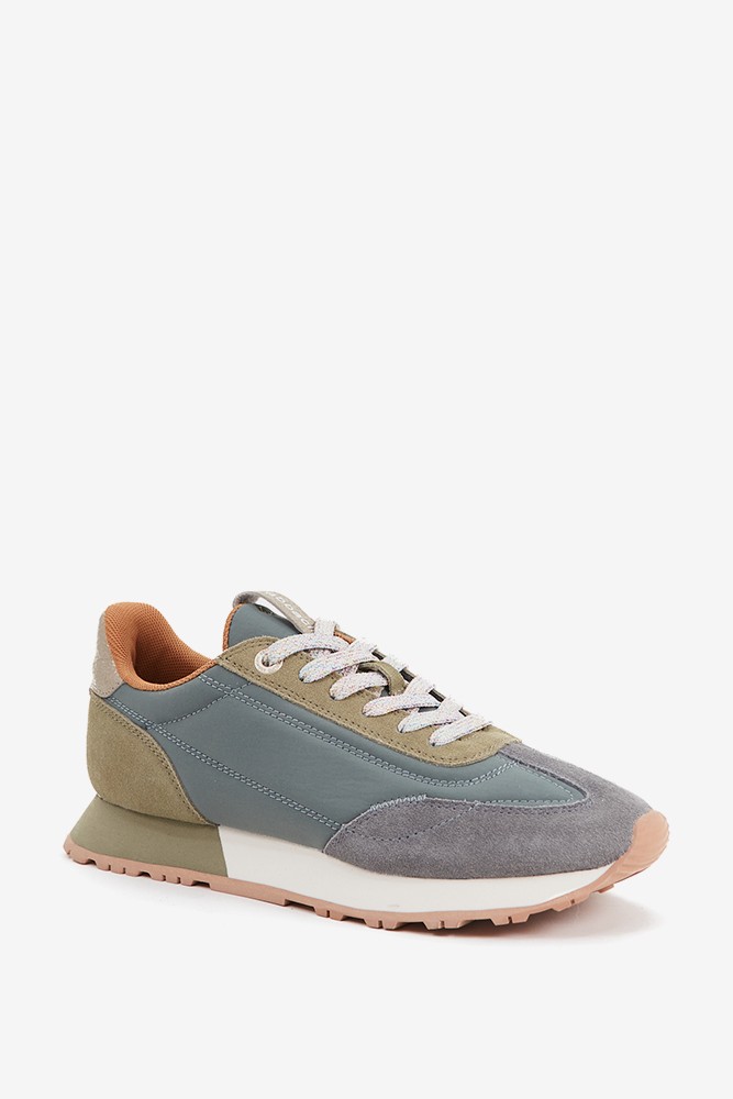 Abbacino Zapatilla de mujer en verde Última moda