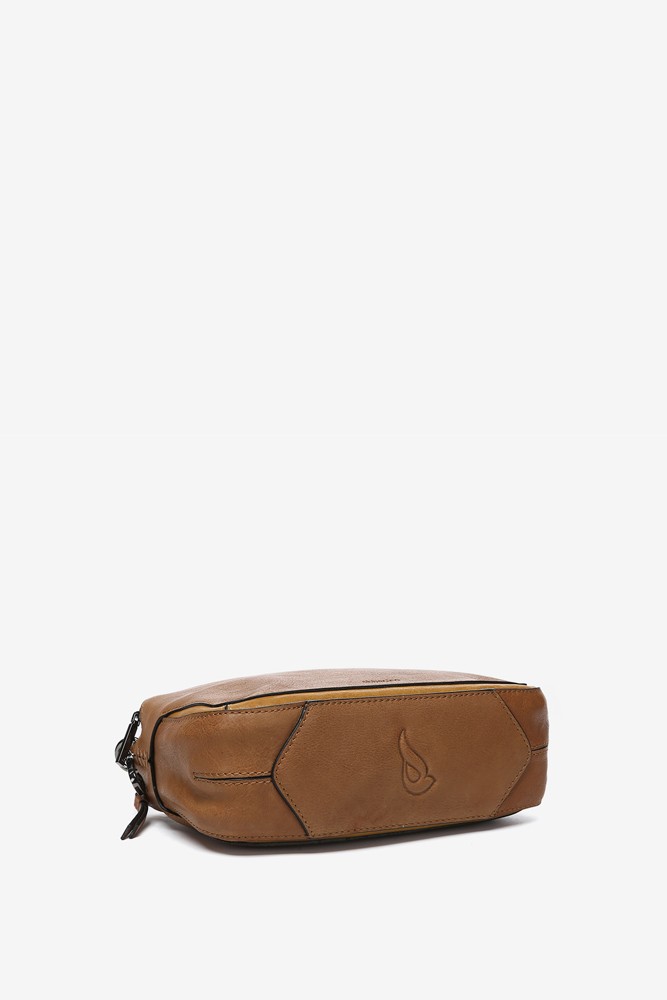 Abbacino Bandolera mini en piel cognac 2025