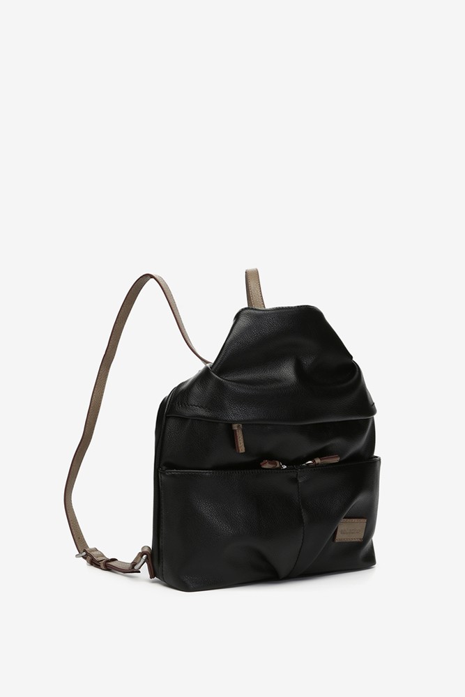 Abbacino Bolso - mochila en materiales reciclados negra Últimos 2 días