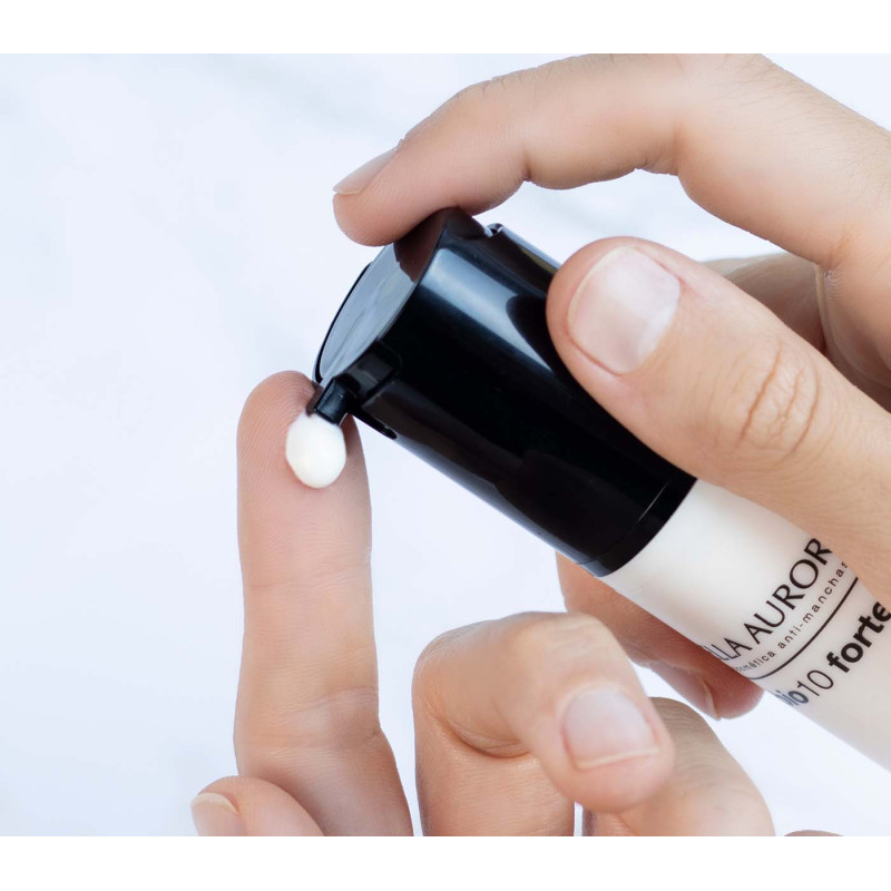 Bella Aurora bio10 forte Tratamiento despigmentante intensivo para piel normal-seca Grandes ahorros