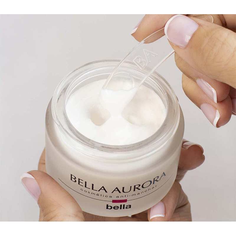 Bella Aurora Bella Crema de día multiperfeccionadora para piel mixta-grasa Liquidación