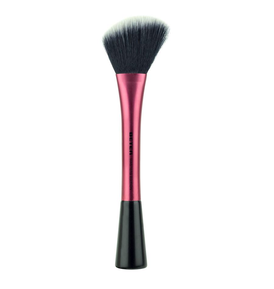 Beter Brocha angulada para colorete Masters Edition. Pelo sintético Outlet online