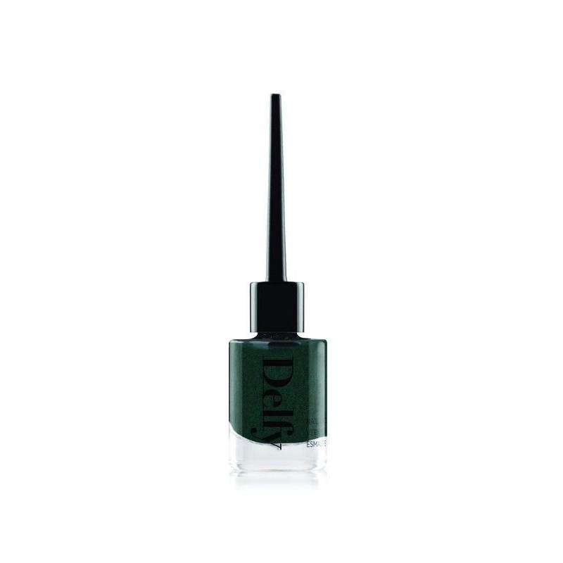 Delfy Hunter-Green