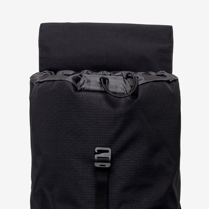 lefrik Mochila Scout Black Vandra Solo queda un día
