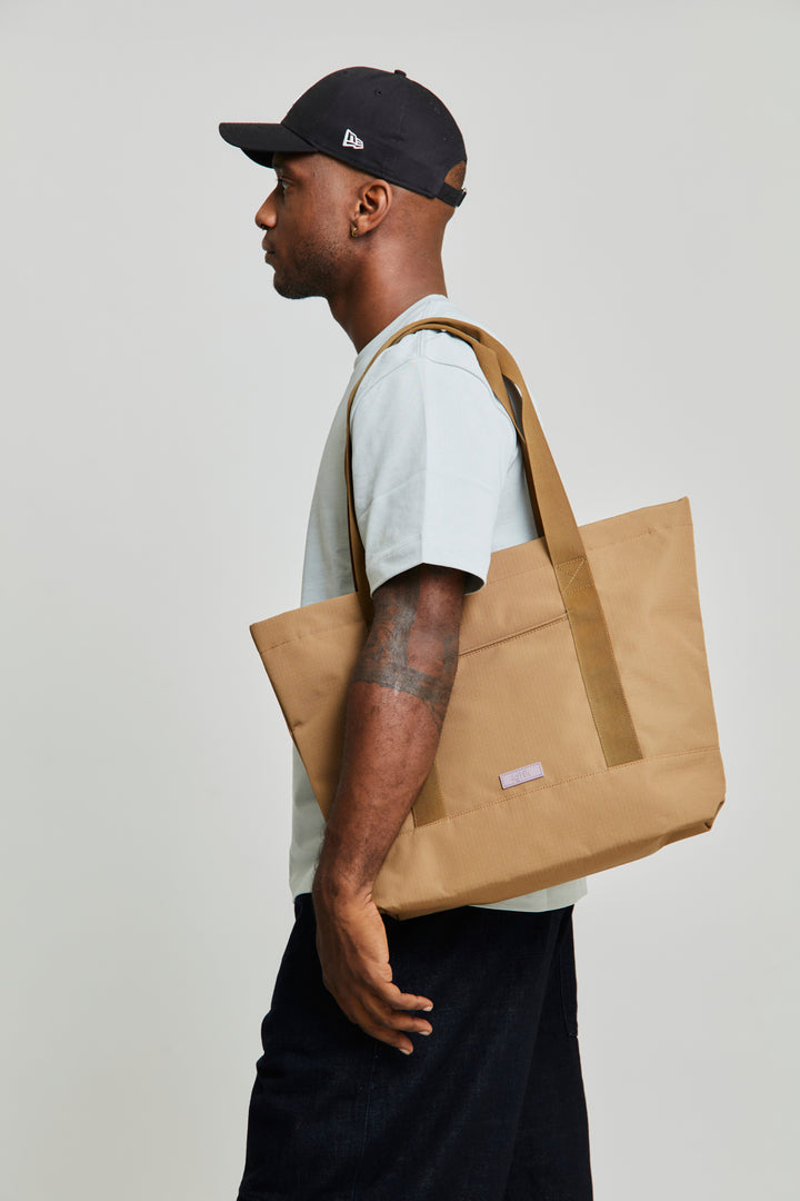 lefrik Pack Bolso Strata 15" Toffee Vandra Envío internacional gratuito