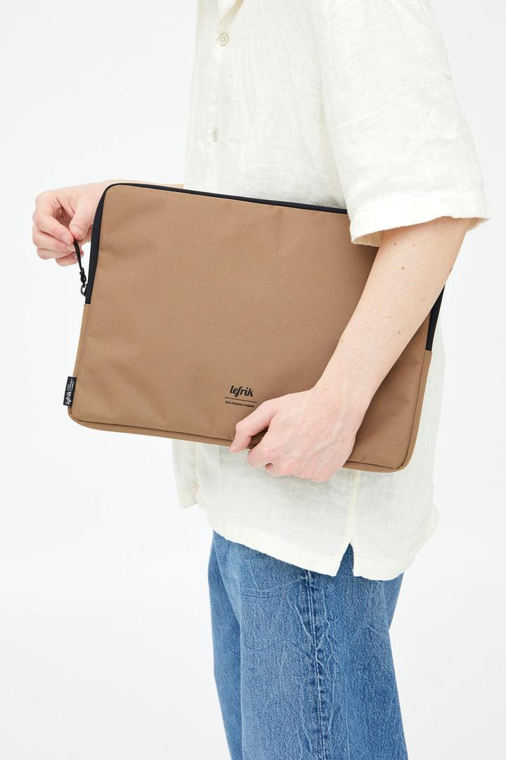 lefrik Funda Portátil Capture 13" Camel Ofertas especiales
