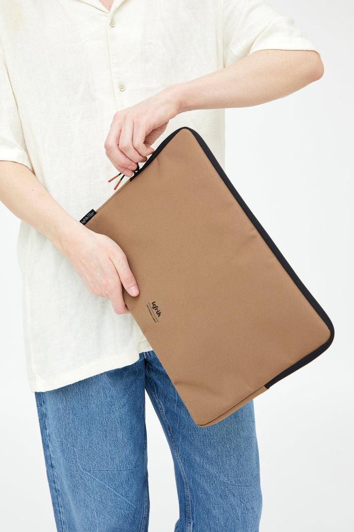 lefrik Funda Portátil Capture 13" Camel Ofertas especiales