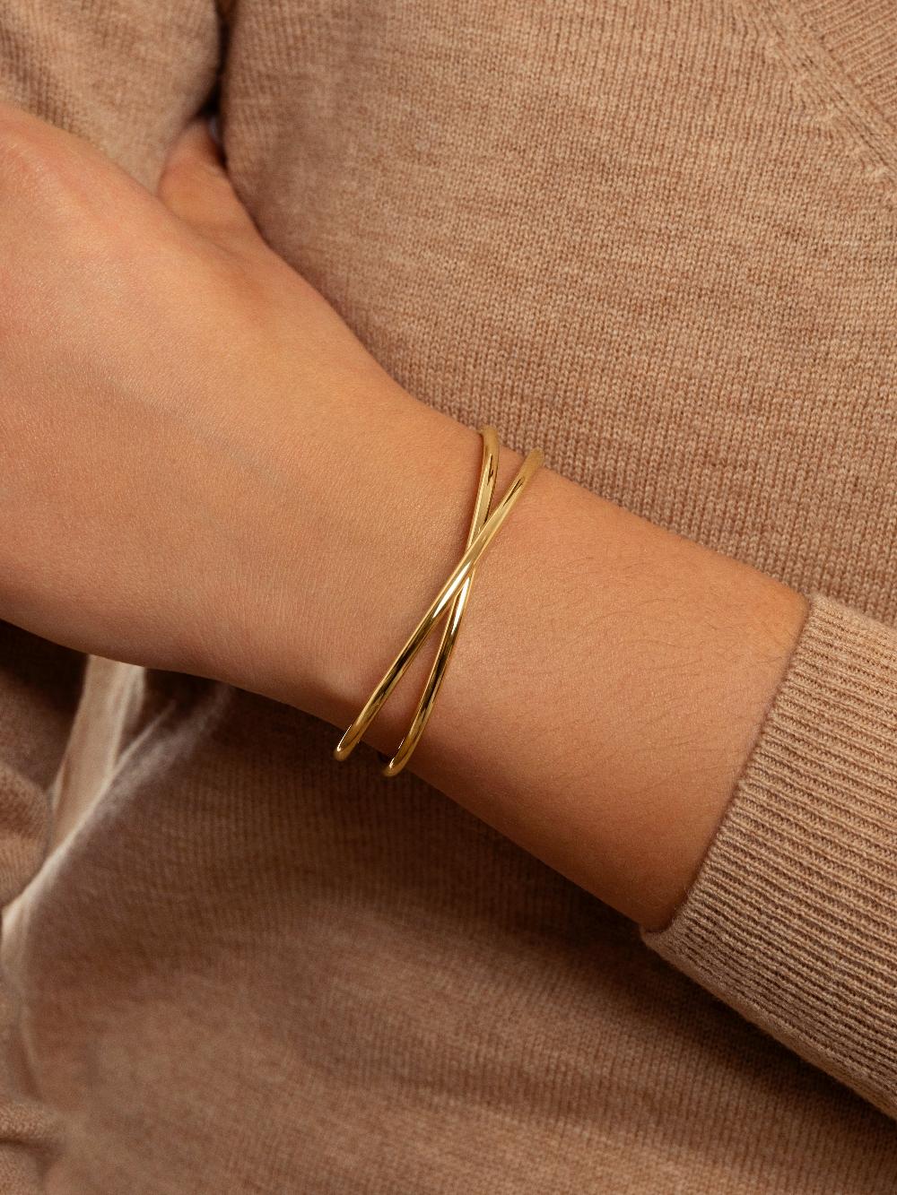 singularu Brazalete Cruzado Acero Baño Oro Solo queda un día