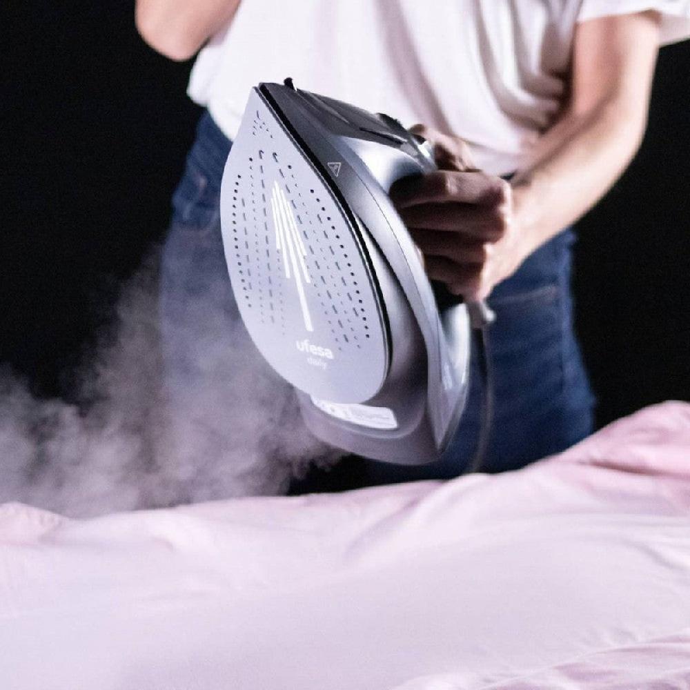 ufesa Plancha de vapor ligera PV1100C Daily Grandes ahorros