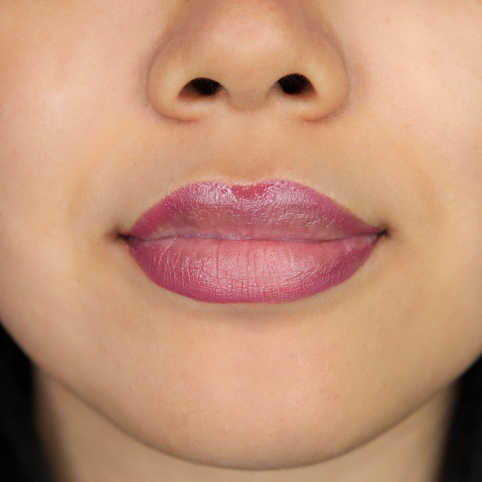 viva la diva Fem-Power Automatic Lip liner #4 Sisterhood Solo queda un día