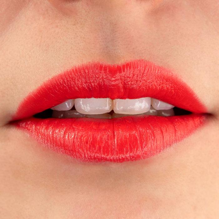 viva la diva Lipstick Coral Reef #106 Última moda