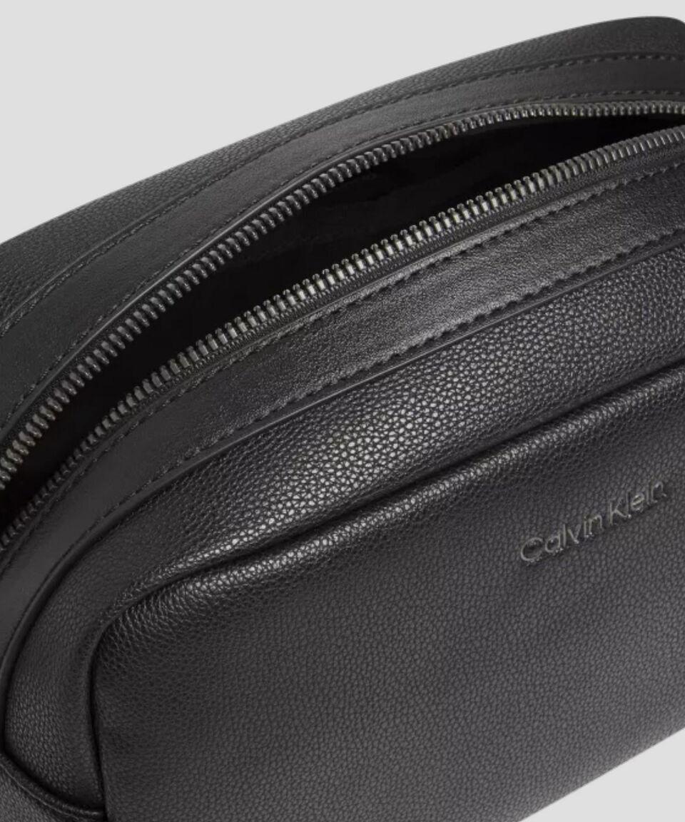 Calvin Klein Neceser Washbag con logo Negro Hombre En oferta