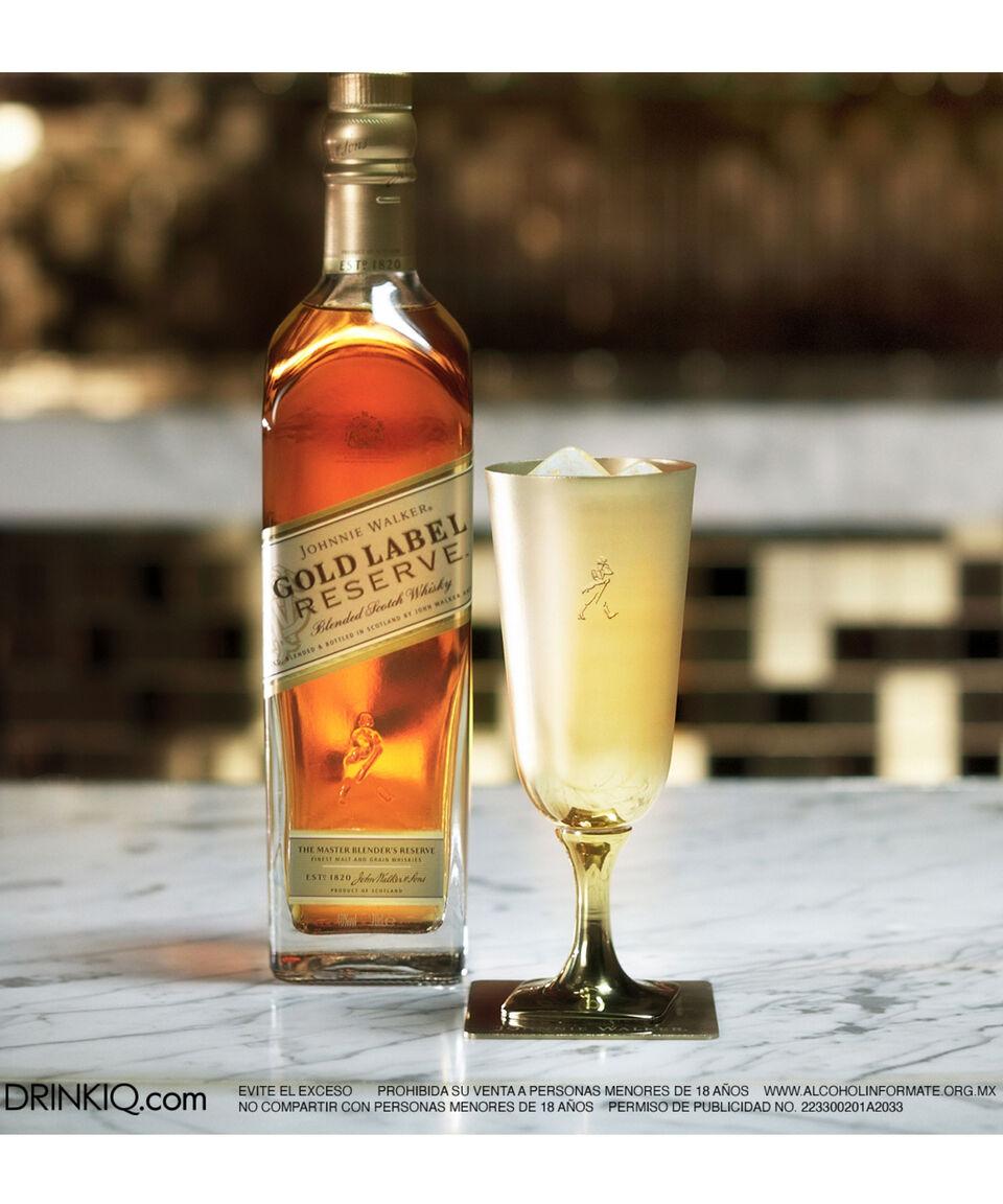 Johnnie Walker Whisky Johnnie Walker Gold Label Reserve Blended Scotch 750 ml Devoluciones gratuitas