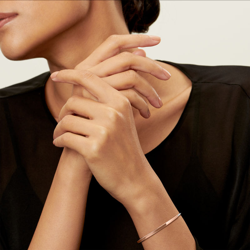 Tiffany & Co. Tiffany Lock Brazalete estrecho de oro rosa y blanco Rebajas de fin de temporada