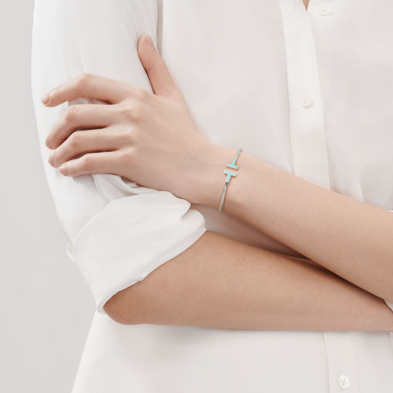 Tiffany & Co. Tiffany T Pulsera Wire de turquesa de oro blanco Devoluciones gratuitas
