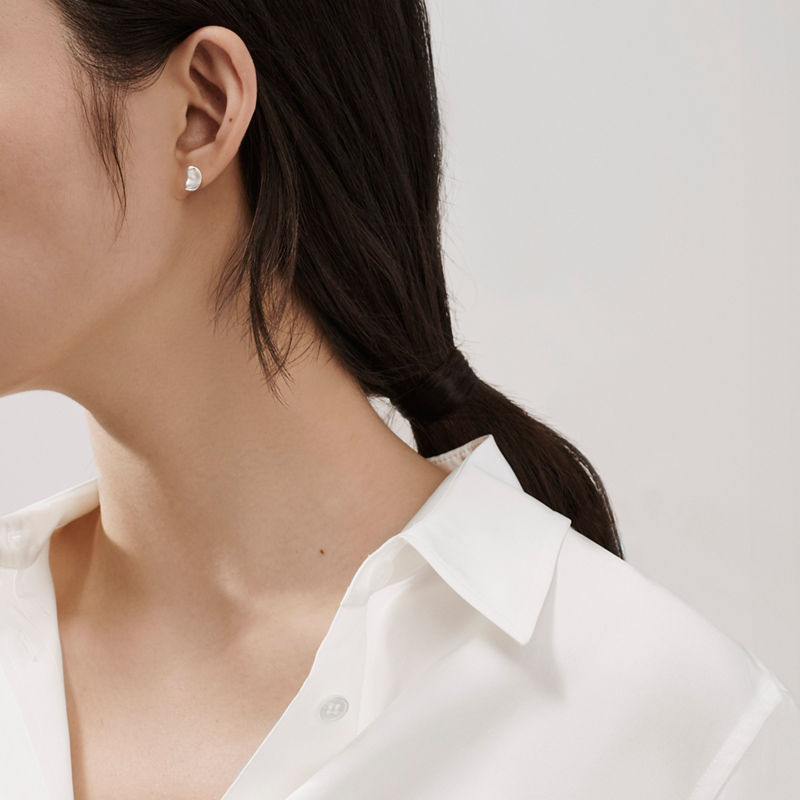 Tiffany & Co. Elsa Peretti® Pendientes Bean design en plata de ley 9 mm Último día