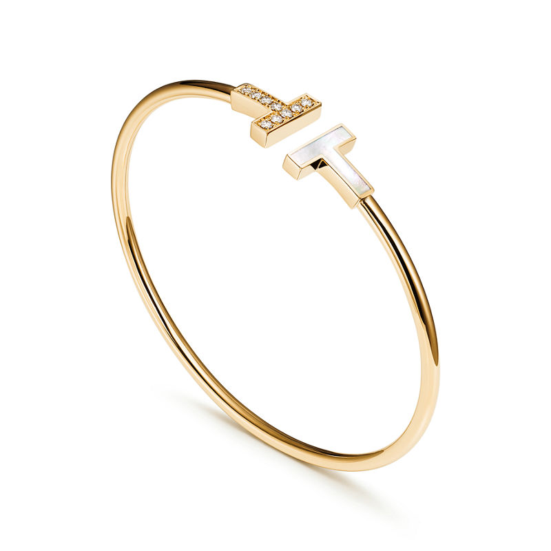 Tiffany & Co. Tiffany T Pulsera Wire de oro amarillo con nácar y diamantes Envío internacional gratuito