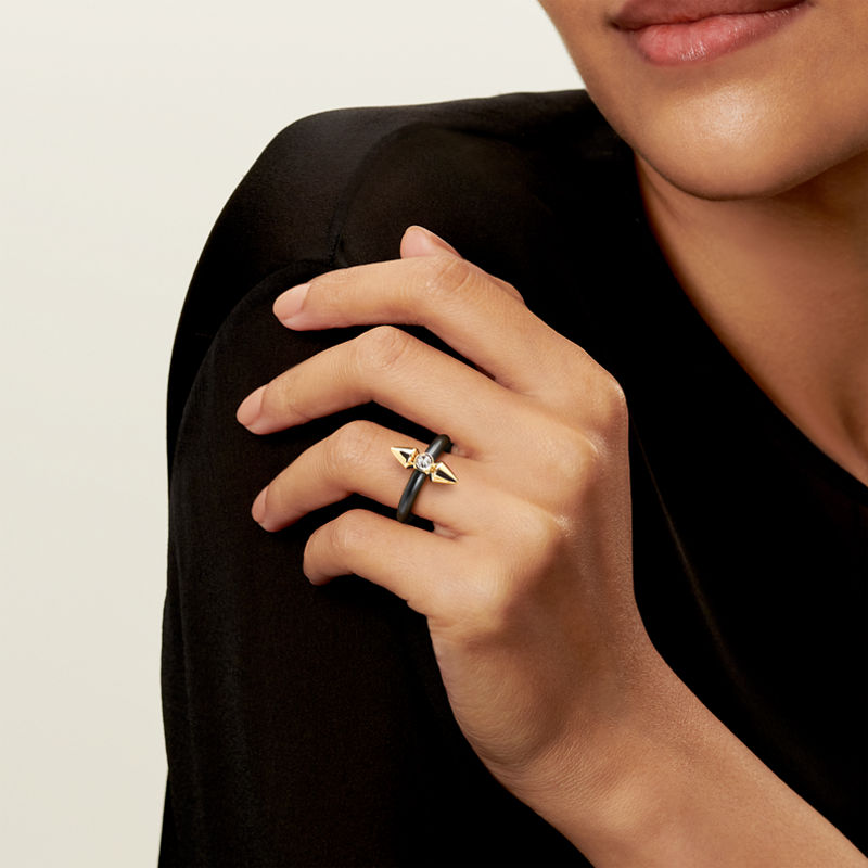 Tiffany & Co. Tiffany Titan by Pharrell Williams Anillo de titanio y oro con un diamante Oferta especial