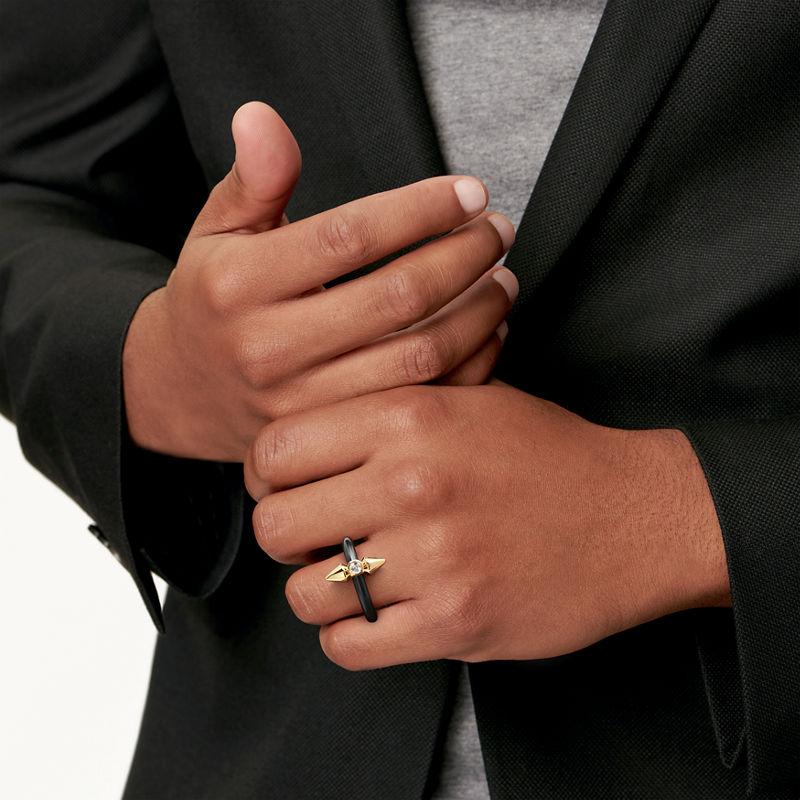 Tiffany & Co. Tiffany Titan by Pharrell Williams Anillo de titanio y oro con un diamante Oferta especial