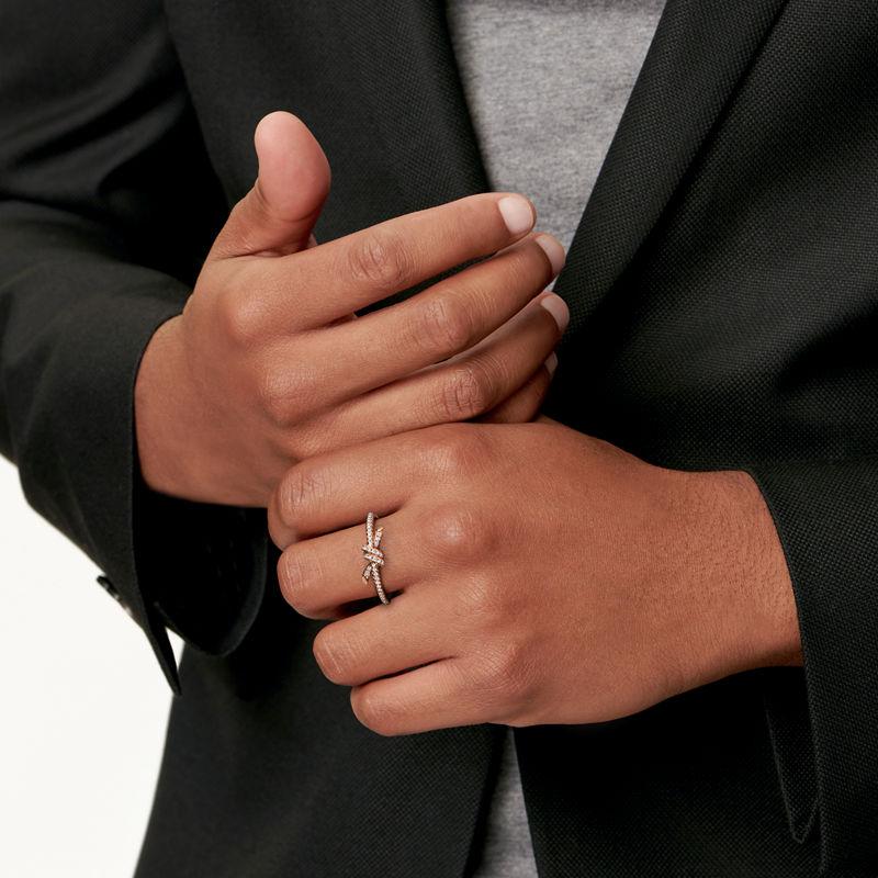 Tiffany & Co. Tiffany Knot Anillo de oro rosa con diamantes Solo hoy