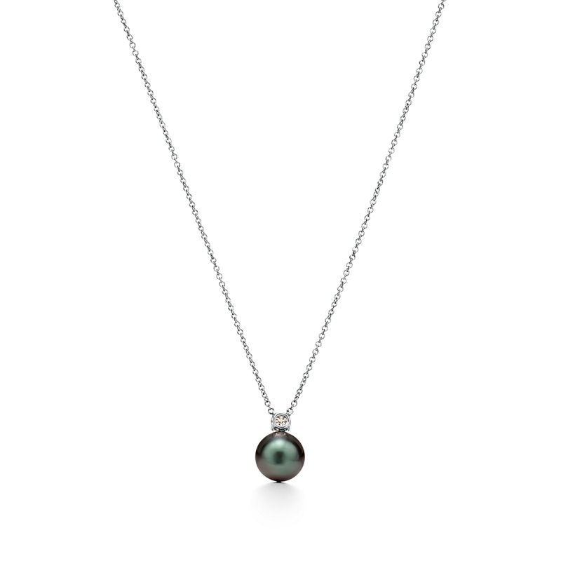 Tiffany & Co. Colgante con perlas Última moda