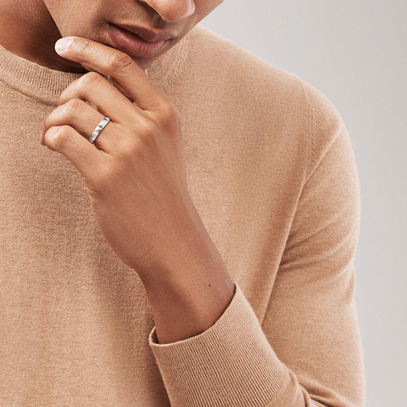 Tiffany & Co. Tiffany True® Alianza en platino 4 mm de ancho Rebajas online