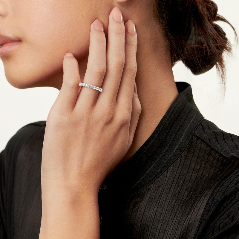 Tiffany & Co. Tiffany Forever Alianza en platino con un círculo completo de diamantes 3 mm de ancho Rebajas top