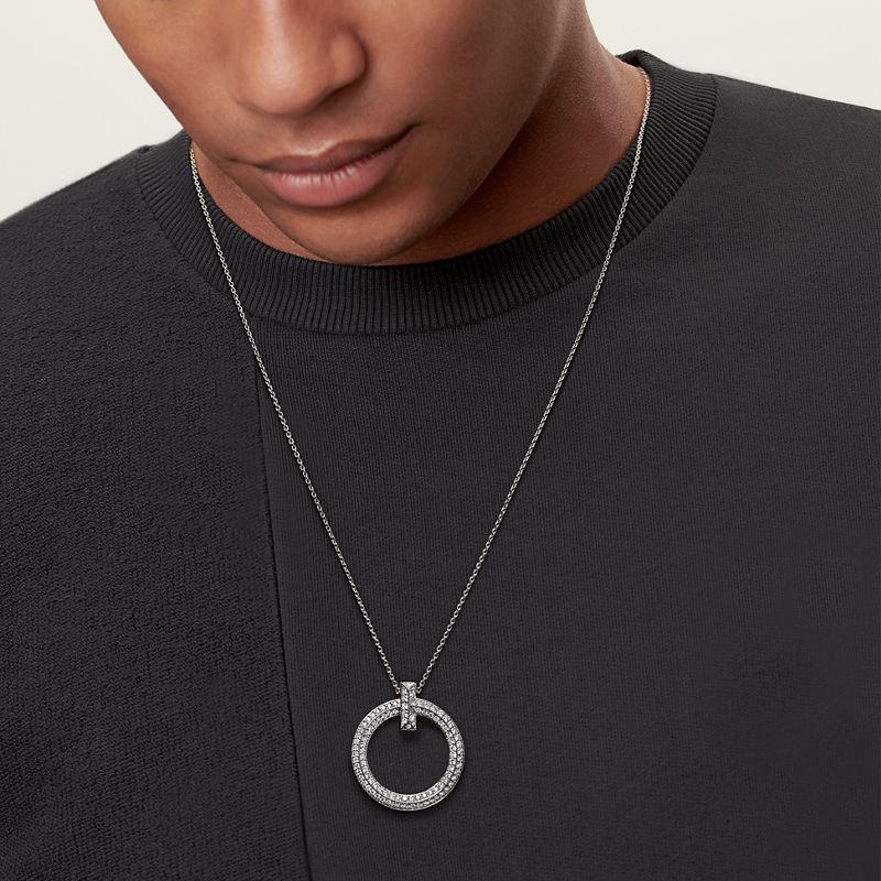 Tiffany & Co. Tiffany T T1 Colgante circular de oro blanco de 18 quilates con diamantes tamaño grande Precio ultrabajo