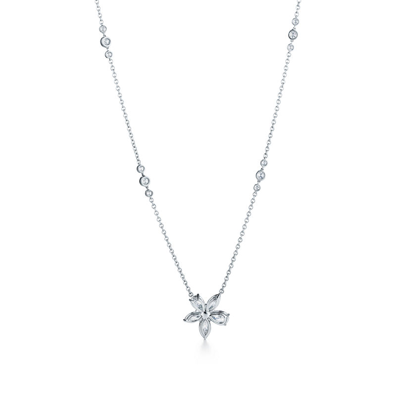 Tiffany & Co. Tiffany Victoria® colgante con racimo en talla mixta Envío gratis
