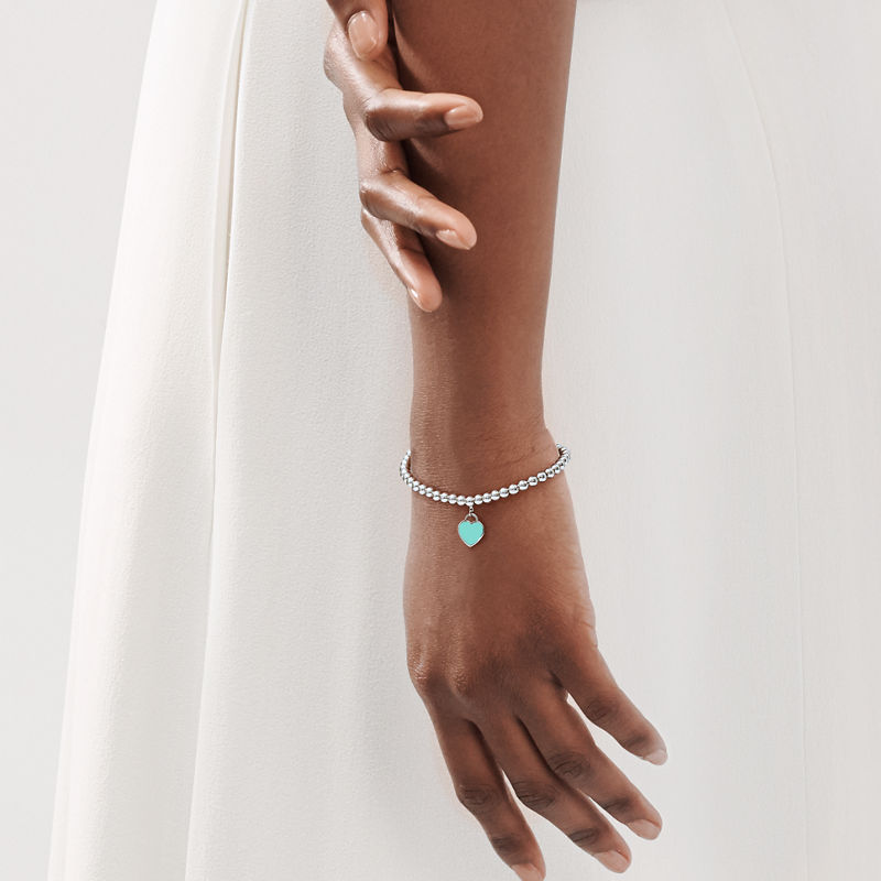 Tiffany & Co. Return to Tiffany™ Pulsera de cuentas con insignia de corazón en color Tiffany Blue® en plata 4 mm Ofertas de temporada