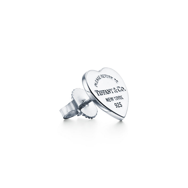 Tiffany & Co. Return to Tiffany™ Pendientes de botón de insignia de corazón en plata tamaño mini Venta caliente