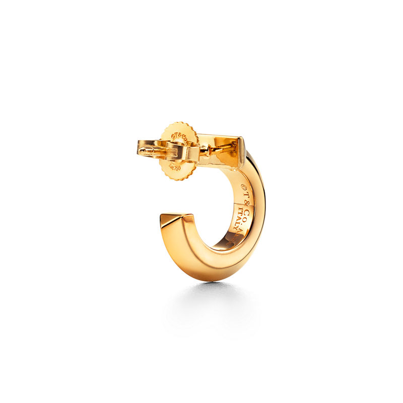 Tiffany & Co. Tiffany T Pendientes de aro T1 de oro amarillo Descuento