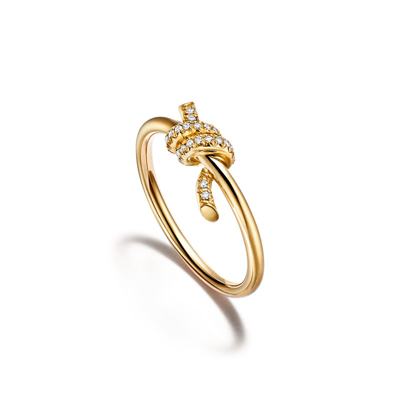 Tiffany & Co. Tiffany Knot Anillo en oro amarillo con diamantes Últimos 2 días