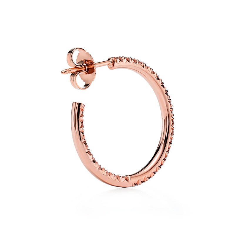 Tiffany & Co. Tiffany Metro pendientes de aro en oro rosa con diamantes tamaño mediano Rebajas de fábrica