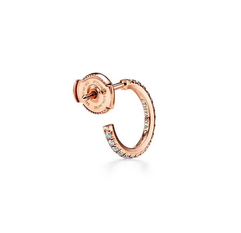 Tiffany & Co. Tiffany Metro Pendientes de aro en oro rosa con diamantes tamaño pequeño Descuento