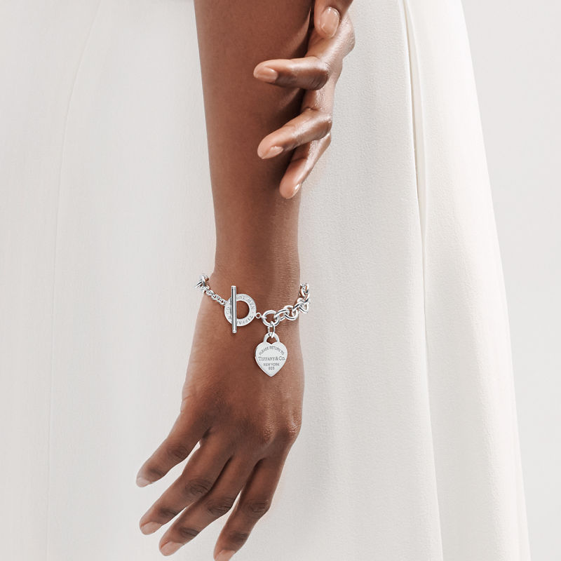 Tiffany & Co. Return to Tiffany™ ​Pulsera con insignia de corazón y cierre tipo pasador ​ en plata Libre de impuestos