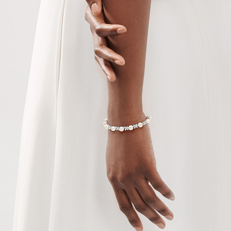 Tiffany & Co. Tiffany Victoria® Pulsera de tenis en platino con diamantes y perlas Solo hoy