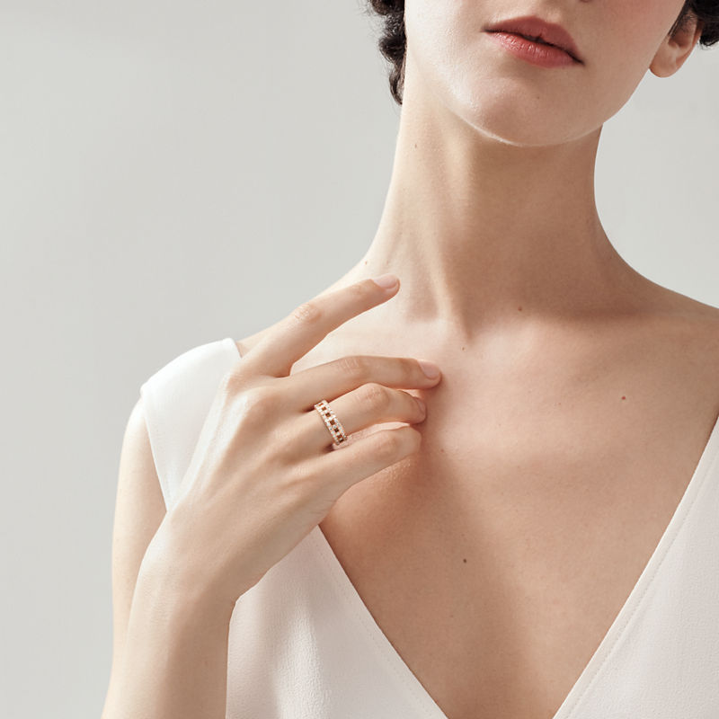Tiffany & Co. Tiffany T Anillo ancho True de oro rosa con diamantes en pavé Liquidación
