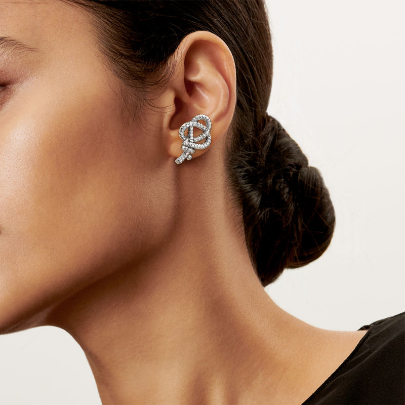 Tiffany & Co. Tiffany Knot Pendientes de botón de platino con diamantes Última moda