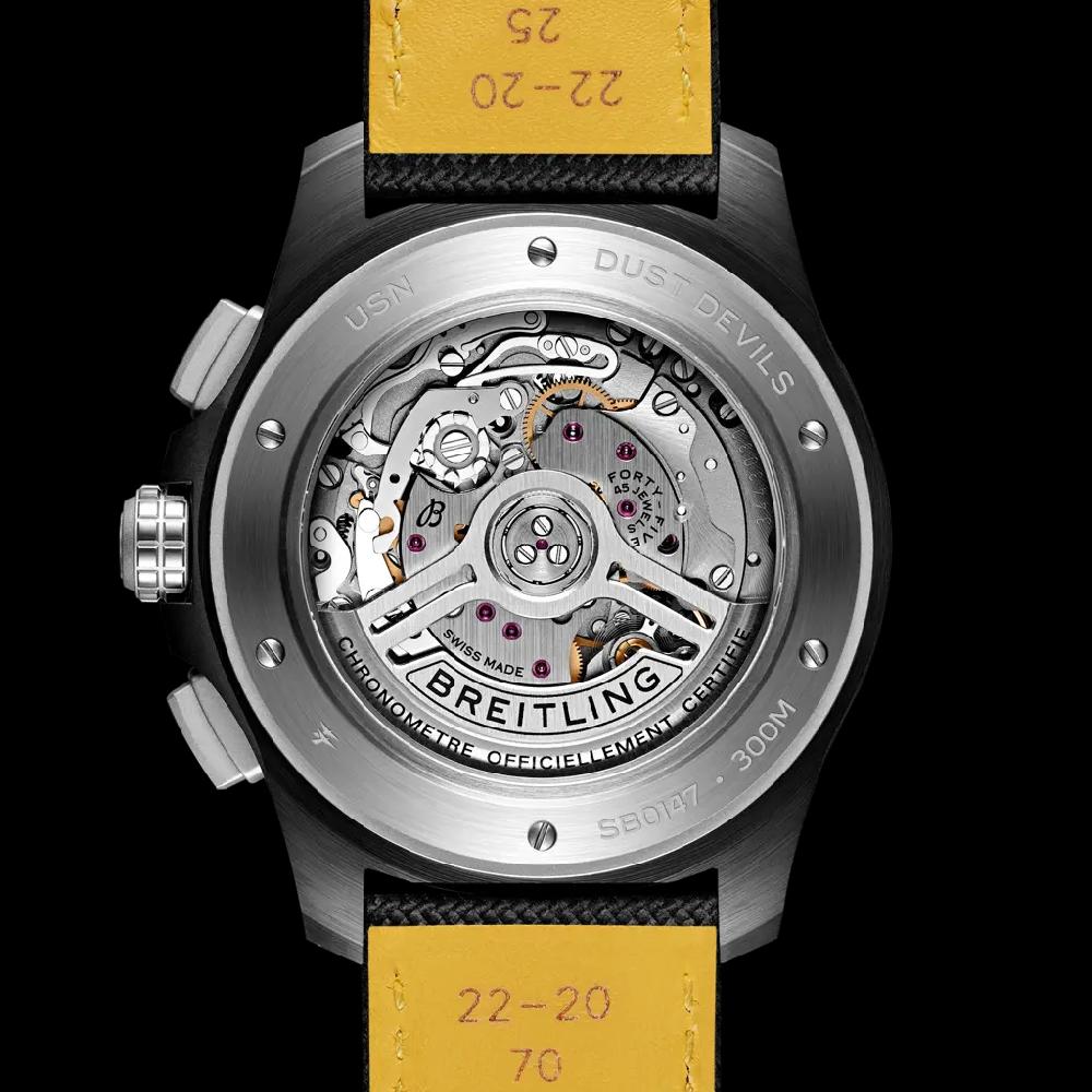 Breitling Avenger B01 Chronograph 44 Night Mission Dust Devils Precios de Black Friday