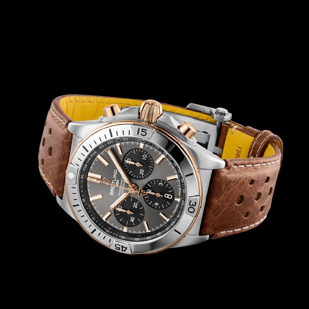 Breitling Chronomat B01 42 Triumph Devoluciones gratuitas