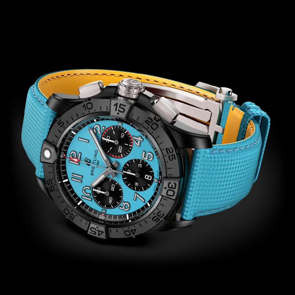 Breitling Avenger B01 Chronograph 42 Night Mission En línea
