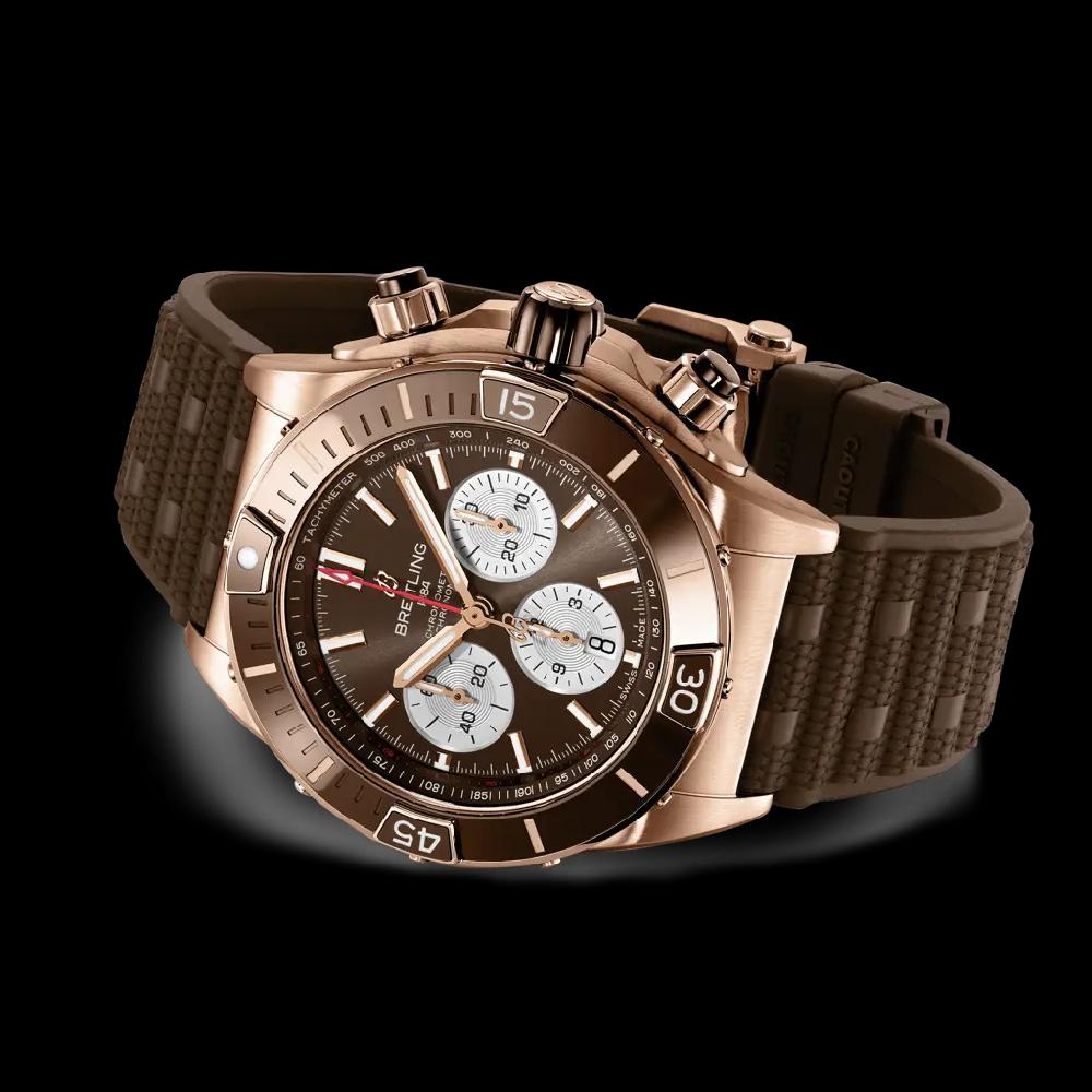 Breitling Super Chronomat B01 44 Descuentos del mes